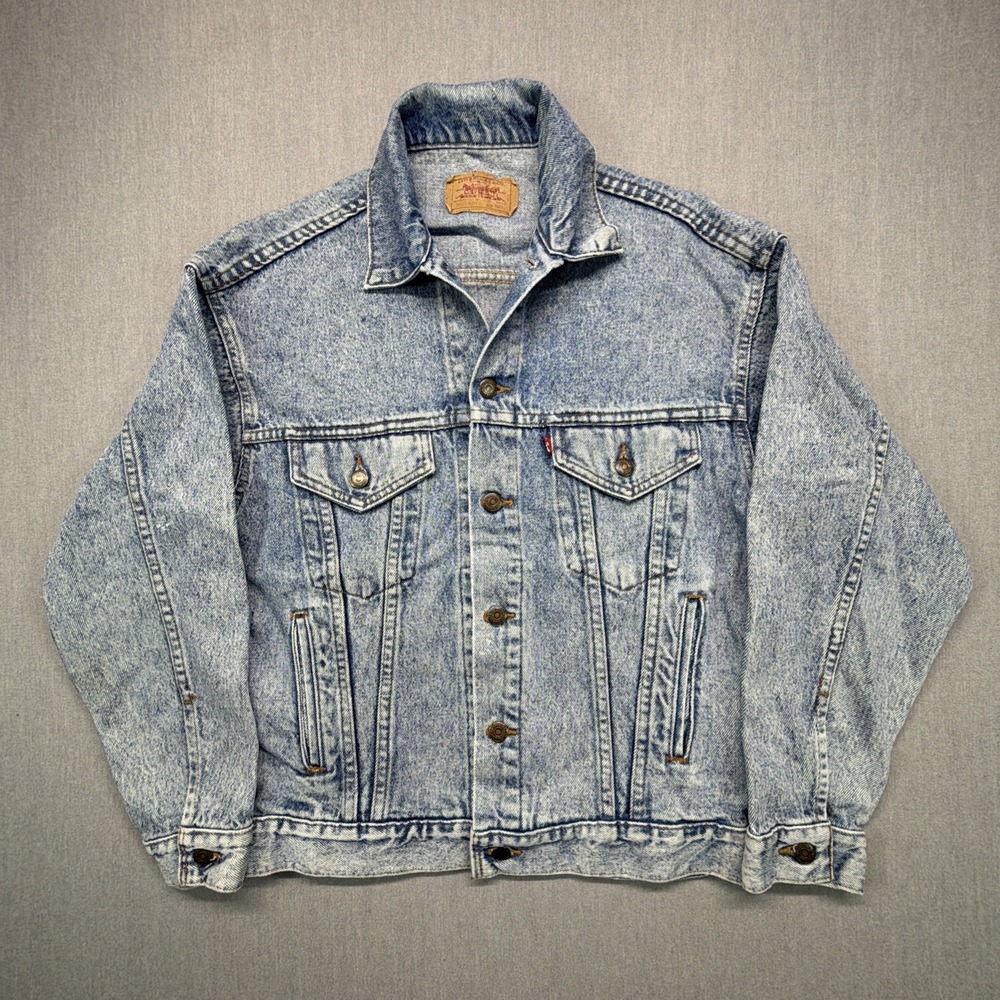 Vintage Levis‎ 70507 Denim Trucker Jacket Light Wash Made in USA Small